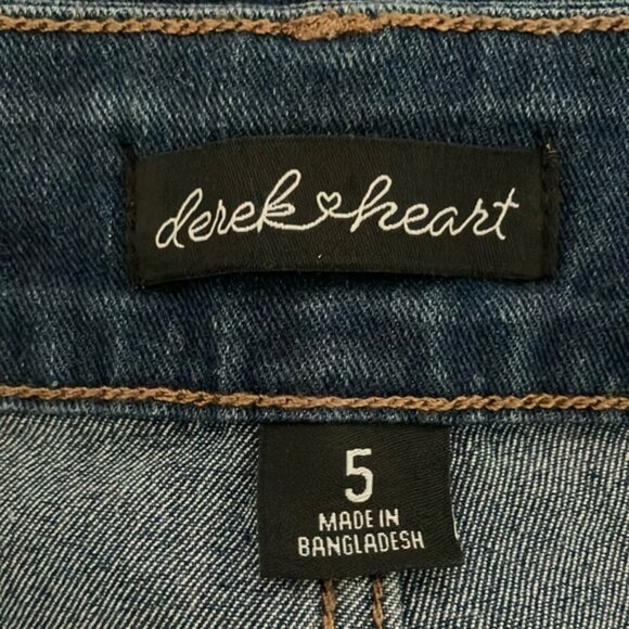 Derek Heart Bootcut Jeans - Picture 6 of 7